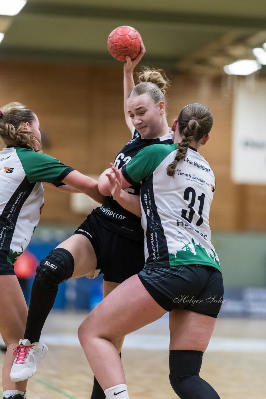 Bild 181 - wBJ SV Henstedt Ulzburg - TuRa Meldorf : Ergebnis: 22:38